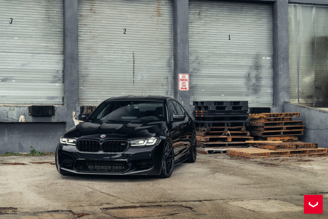 Name:  BMW-M5-Hybrid-Forged-Series-HF-7--Vossen-Wheels-2023-8-1047x698.jpg
Views: 231
Size:  190.3 KB