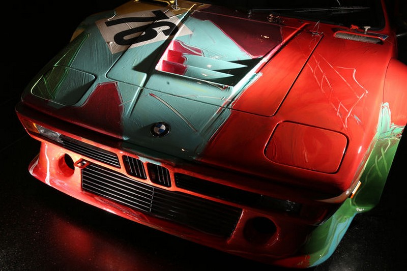 Name:  BMW-Art-Cars-Kunst-Impression-fotoshowBig-f02f53da-994085.jpg
Views: 5358
Size:  98.2 KB