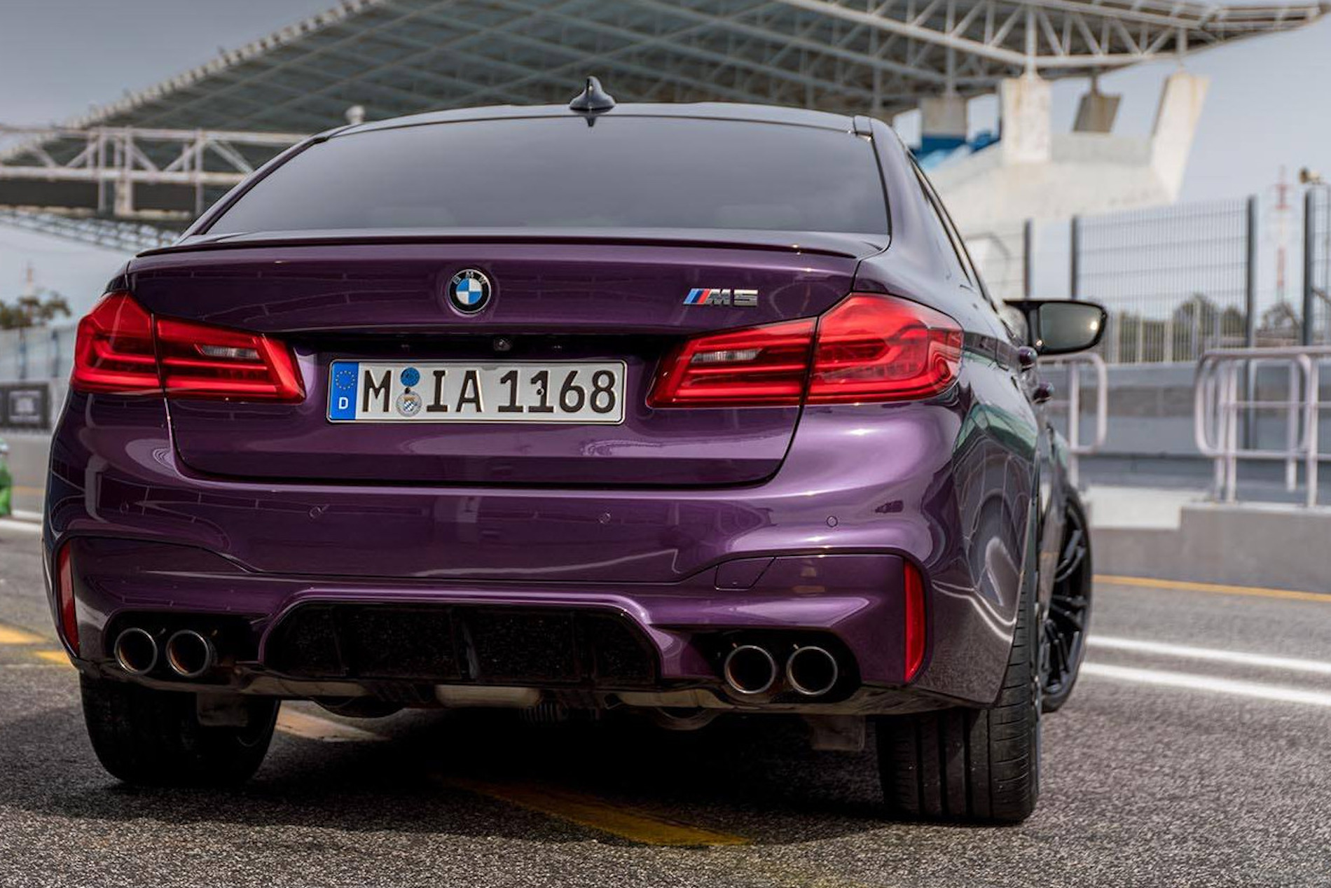 Name:  BMW-M5-F90-Individual-Purple-Silk2.jpg
Views: 27368
Size:  540.1 KB