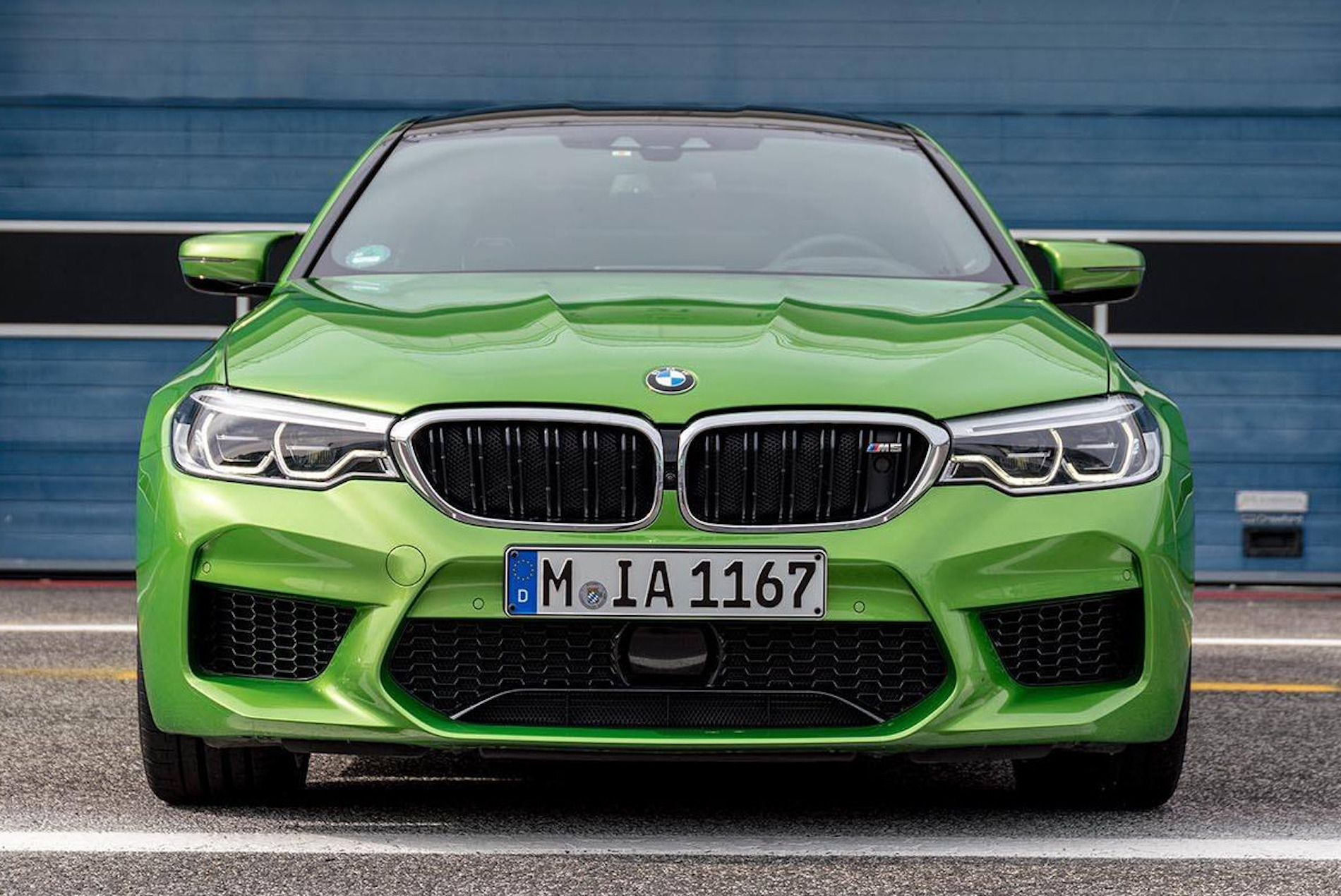 Name:  BMW-M5-F90-Individual-Java-Gruen-03.jpg
Views: 25282
Size:  558.6 KB