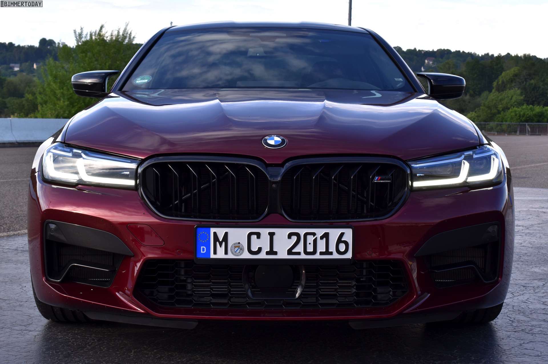 Name:  2020-BMW-M5-Facelift-F90-LCI-Aventurinrot-Live-02.jpg
Views: 11627
Size:  429.5 KB