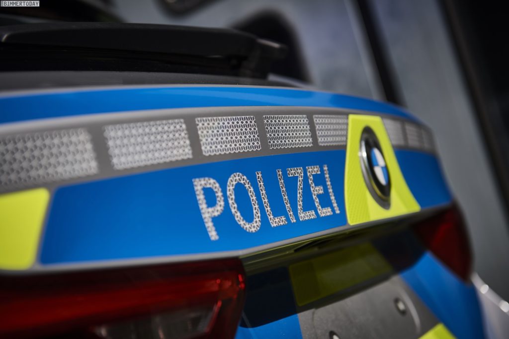 Name:  polizei  3 BMW-5er-Touring-G31-Polizei-Einsatzfahrzeug-2017-09-1024x683.jpg
Views: 3117
Size:  68.7 KB