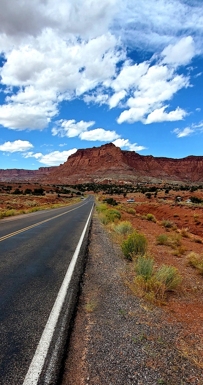 Name:  UT Hwy 24 near Torrey, UT 5.jpg
Views: 11870
Size:  655.6 KB