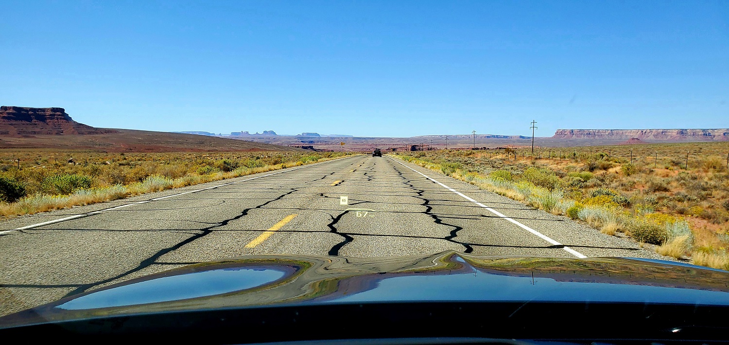 Name:  US Hwy 163 heading west to Mexican Hat.jpg
Views: 11952
Size:  433.2 KB