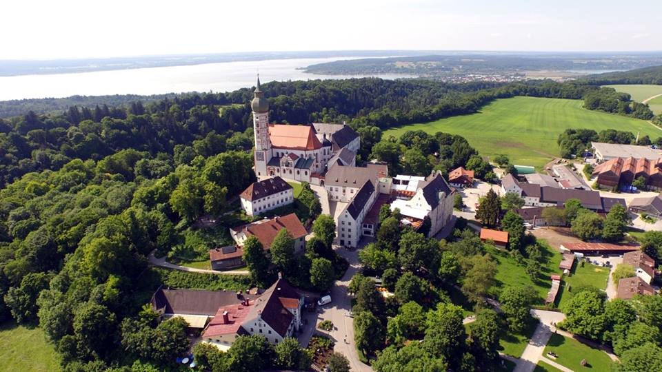 Name:  Kloster Andrechs11406952_10153334956172383_5282984285131791715_n.jpg
Views: 18697
Size:  101.7 KB