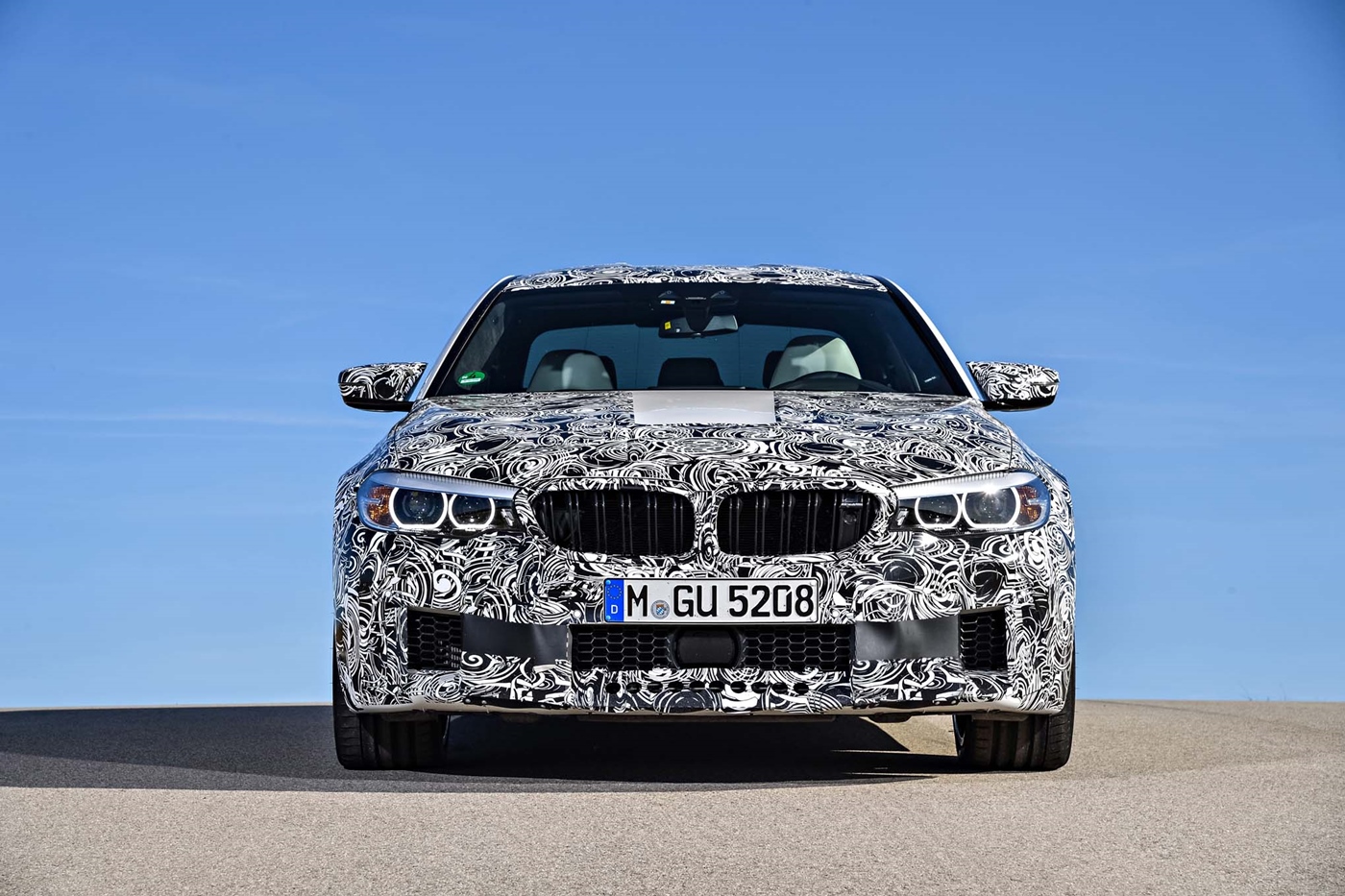 Name:  2018-BMW-M5-Prototype-front-end.jpg
Views: 14944
Size:  501.7 KB