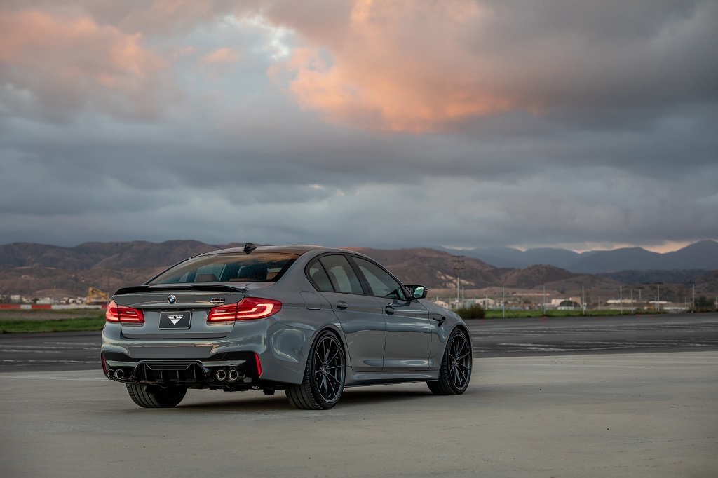 Name:  bmw-f90-m5---21-v-ff-109-carbon-graphite_49670340326_o.jpg
Views: 200
Size:  153.2 KB