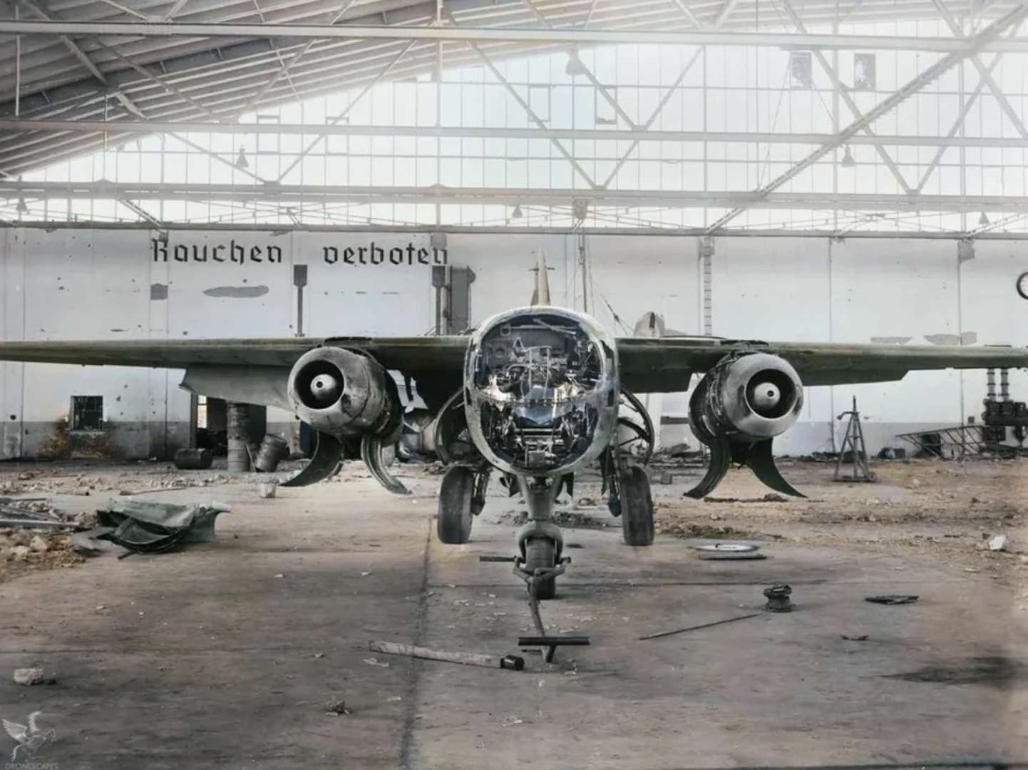 Name:  German Luftwaffe Arado Ar 234 'Bltiz' (twin-engined) jet bomber, captured by U.S. Army forces, .jpg
Views: 177
Size:  256.0 KB